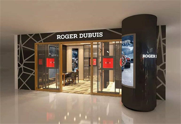 罗杰杜彼手表进灰了如何解决