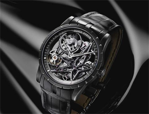 罗杰杜彼手表进灰了怎么解决