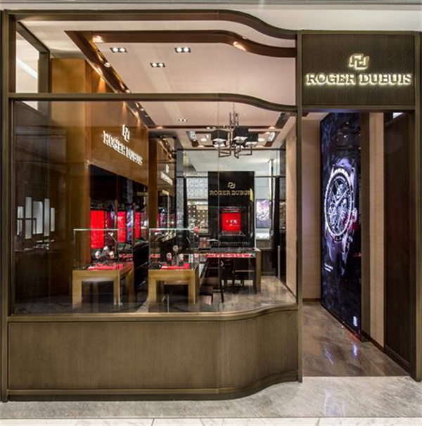 罗杰杜彼手表表壳有划痕应该咋处理