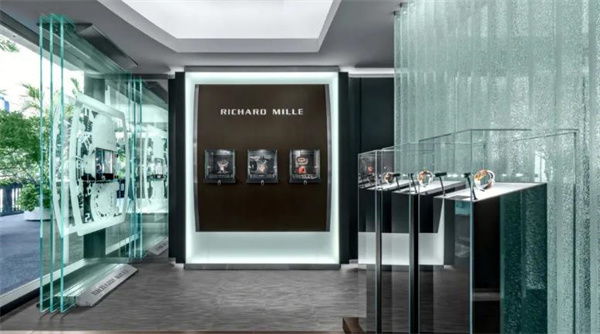 罗杰杜彼手表表带掉色处理方法大全